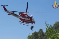 Soccorso un motociclista a Ponzano Magra: interviene l&#039;elicottero Drago