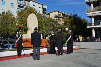 Svelato il monumento dedicato “Ai caduti dell’arma dei Carabinieri”