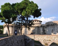 Da Sarzana parte il &quot;Tour per Aisla&quot;, primo concerto domenica 17 aprile alla Cittadella. Sul palco anche Francesco Gabbani, vincitore di Sanremo Giovani 2016