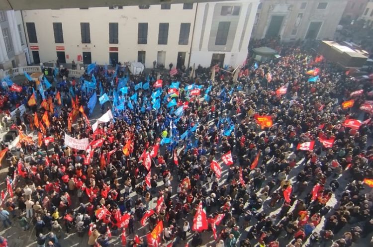 Sciopero generale, in 25mila alla manifestazione regionale a Genova