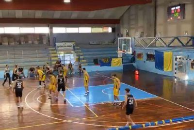 Partita non bella ma pragmatica: lo Spezia Basket Tarros batte l&#039;Audax Carrara