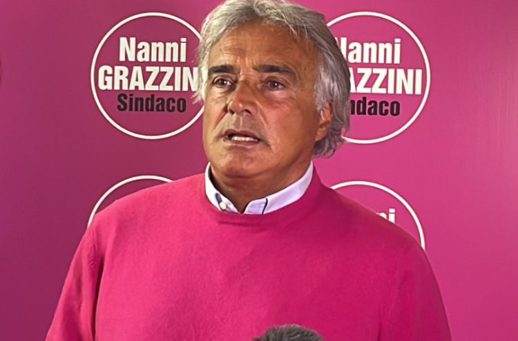 Nanni Grazzini inizia la campagna elettorale con un brindisi