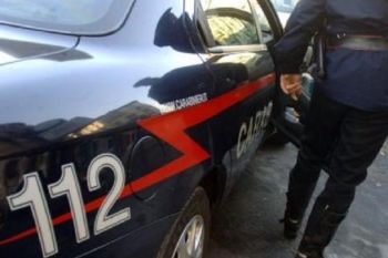 11 grammi di cocaina in auto: coppia di giovani arrestata dai carabinieri
