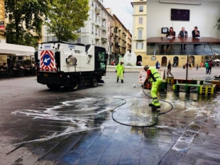 La pulizia straordinaria dei quartieri fa tappa all&#039;Umbertino