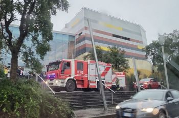 Principio di incendio al Centro Commerciale Le Terrazze