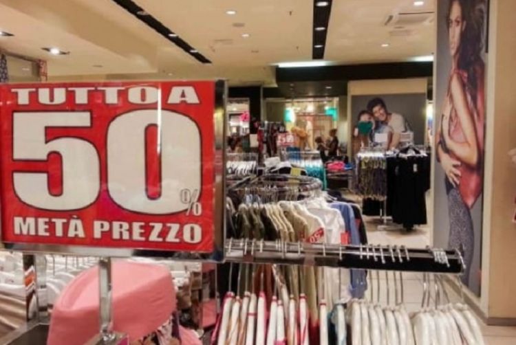 Saldi invernali ai nastri di partenza anche nella provincia spezzina: Confcommercio lancia la &quot;tripla E&quot;