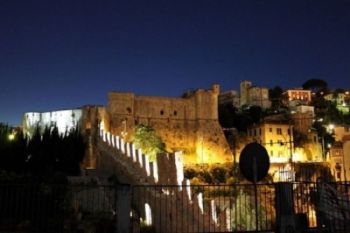 Notti al Castello, la conferenza &quot;Calendario cosmico: la cronologia del tutto&quot;