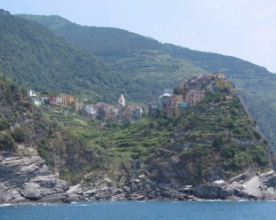 Reti piene di massi, chiuso il sentiero Vernazza-Corniglia