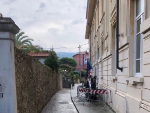 San Terenzo, Via Milano interdetta al passaggio pedonale