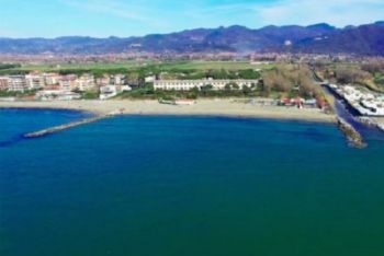 Allerta meteo arancione, a Sarzana spiagge &quot;chiuse&quot; ed eventi annullati