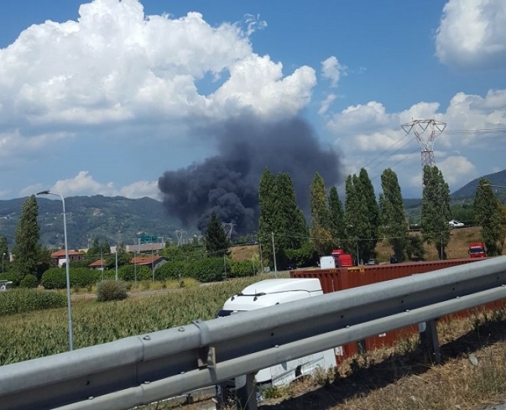 Incendio a Santo Stefano, precauzioni per il consumo dei prodotti coltivati nella zona