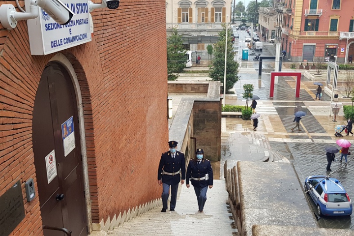 La Polizia di Stato scende in campo per la protezione dello shopping natalizio