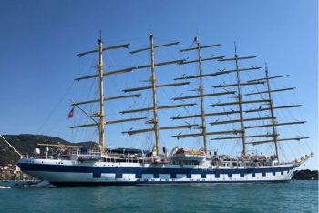 L&#039;omaggio dello splendido veliero Star Clipper al Palio del Golfo della Spezia