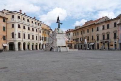 Piazza Matteotti, Sarzana