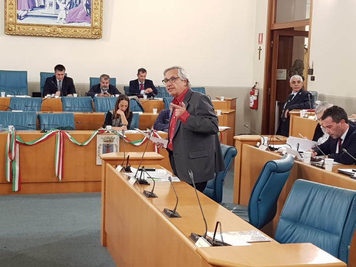 Ospedale Felettino, Baldino: &quot;Toti e Viale come Poltrone e Sofà, ma non c&#039;è la qualità&quot;