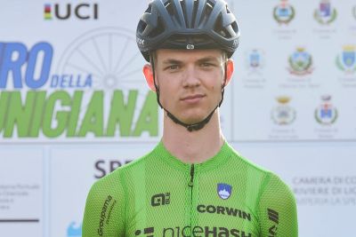 Forza Jakob! Ecco le immagini della caduta nella prima tappa del Giro della Lunigiana