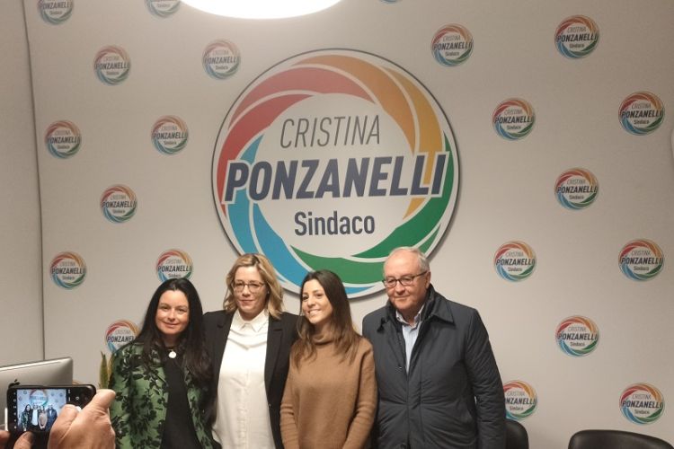 Elezioni Sarzana, Ponzanelli inaugura l’info point per la Lista Sarzana Civica