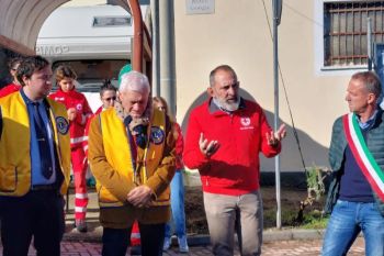 Tutte le frazioni di Follo ora possono contare su un defibrillatore grazie alla Croce Rossa