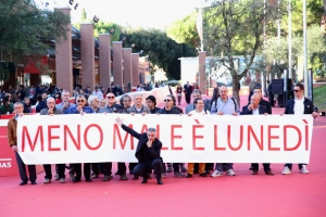 Anteprima Al Nuovo :Meno Male è Lunedi