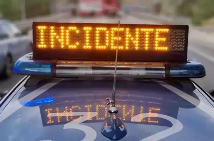 Incidente sul raccordo, traffico bloccato