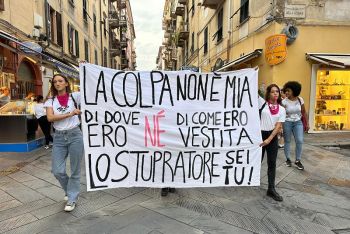 Alla Spezia la “Passeggiata Rumorosa” di Non una di Meno