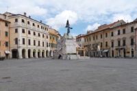 Sarzana, Piazza Matteotti (foto di repertorio)