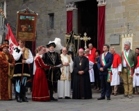 Disfida degli arcieri di Fivizzano, benedetto il Palio