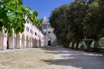 Trekking letterario da Monterosso a Vernazza, tra castelli e fortezze