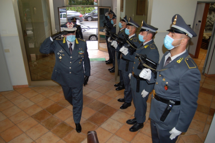 il Generale di Brigata Rosario Massino in visita alla Spezia