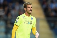 Il portiere dello Spezia Ivan Provedel