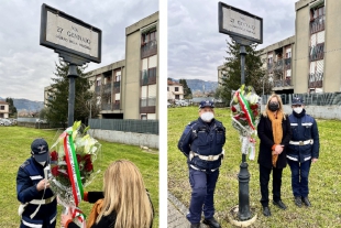 Giorno della Memoria: il sindaco Cristina Ponzanelli depone i fiori alla targa dell&#039;omonima via sarzanese