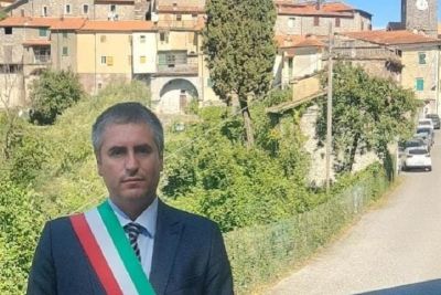 Il gonfalone del Comune della Spezia alla commemorazione per l&#039;80° anniversario della strage nazifascista di Tenerano