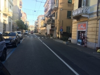 Ripristinato il doppio senso in Via Sarzana, accolte le richieste dei commercianti