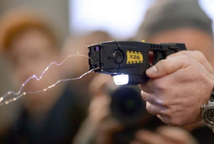 Sperimentazione del taser per la Polizia Locale della Spezia, c&#039;è l&#039;ok della Giunta