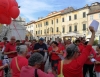 Sarzana: piazza Matteotti si tinge di rosso (Video)