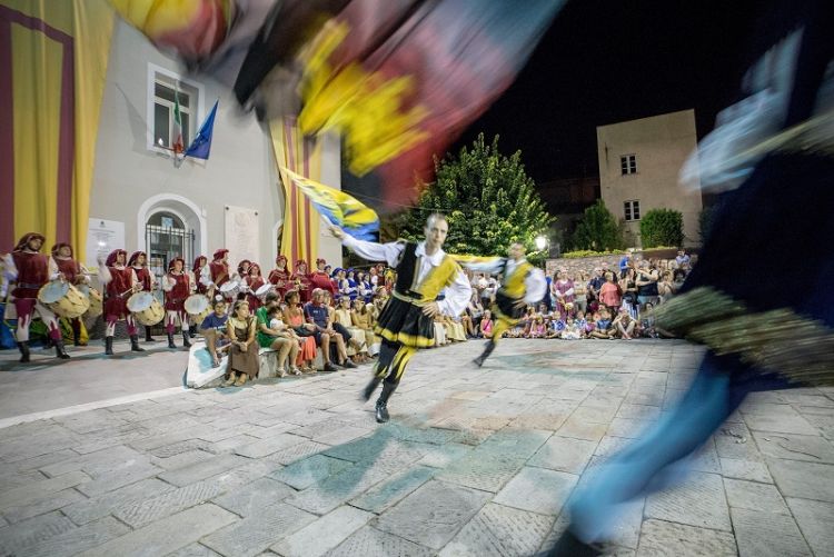 A Santo Stefano torna la Rievocazione Storica con la sfilata in costume per le vie del borgo