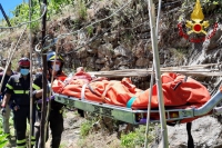 I Vigili del Fuoco durante il soccorso a Riomaggiore