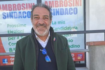 Un'etichetta rosa per aiutare i centri antiviolenza: iniziativa del candidato sindaco di Castelnuovo Ambrosini