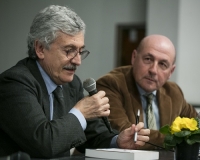 D&#039;Alema: &quot;Il terrorismo non si sconfigge con le crociate&quot;