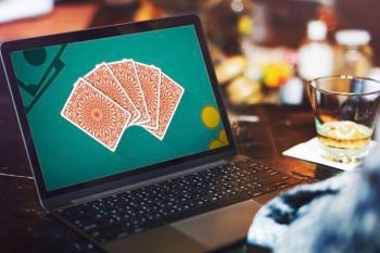Come funziona il poker online e come riconoscere i siti affidabili