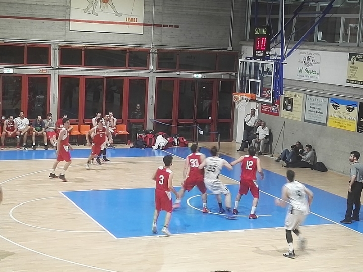 Basket, Tarros di nuovo a Genova per gara 4