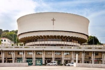 Messa del vescovo per i 48 anni della cattedrale di Cristo Re