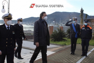 Il procuratore generale militare De Paolis visita la Capitaneria di Porto spezzina