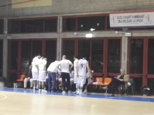 Basket, scontro d&#039;alta classifica per la Tarros