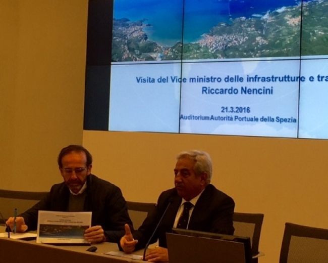 Il Vice ministro Nencini in visita al Porto della Spezia, Forcieri: &quot;Impegno concreto sulla Pontremolese. Ci conforta per uno sviluppo ulteriore del nostro scalo&quot;