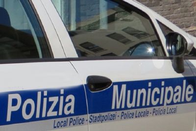 Si aggirano con fare sospetto tra i croceristi, uno dei due era evaso dai domiciliari a Todi