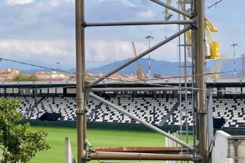 Spezia - Bari, accesso nei distinti esclusivamente tramite i tornelli lato Curva Ferrovia