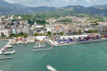 Approdo delle navi da crociera alla Spezia: bonifica e manutenzione dei fondali in tre fasi con fine lavori maggio 2025