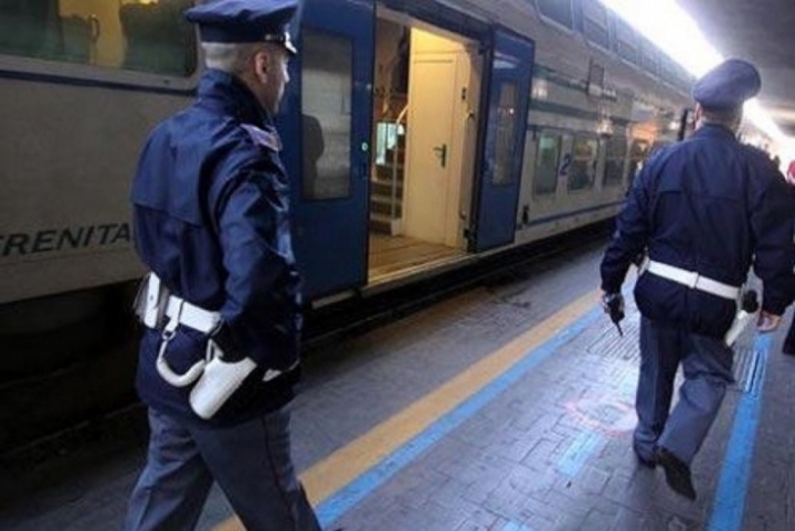 Latitante arrestato dalla Polfer nella stazione di Sarzana