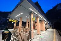 Una nuova scala e marciapiede più ampio, migliorata l&#039;accessibilità alla stazione di Vernazza